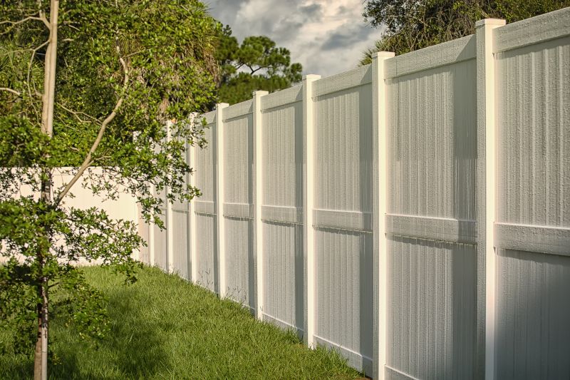 Vinyl Fence Replacement in South Houston, TX